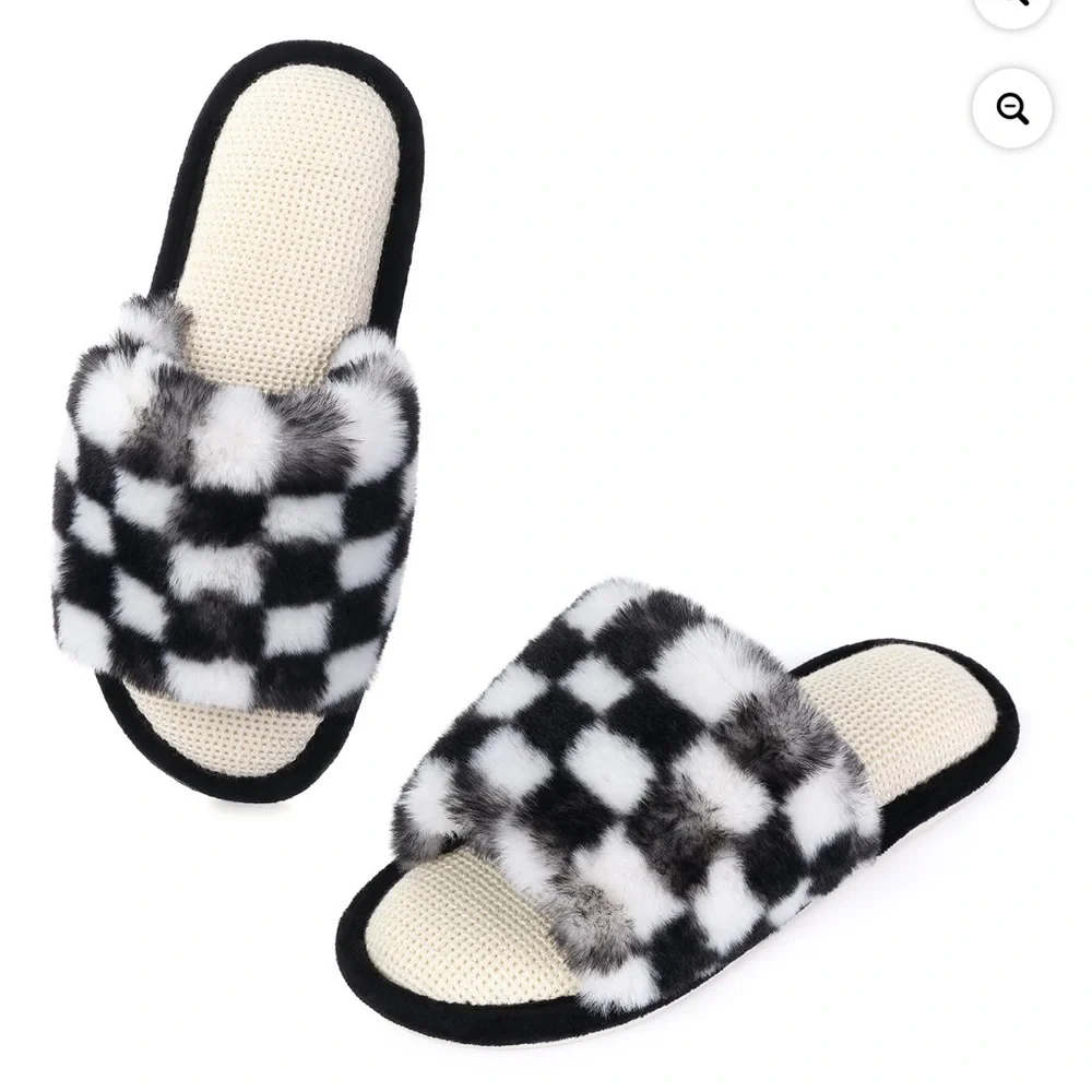 Plaid Faux Fur Women's Slippers - Picture 4 of 6